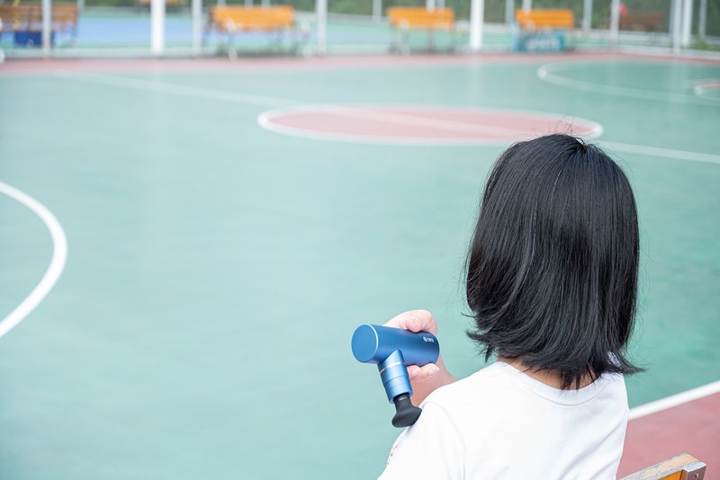 重拾健康与激情，高效、便捷、舒适于一身的专业按摩工具，云康宝mini金属筋膜枪