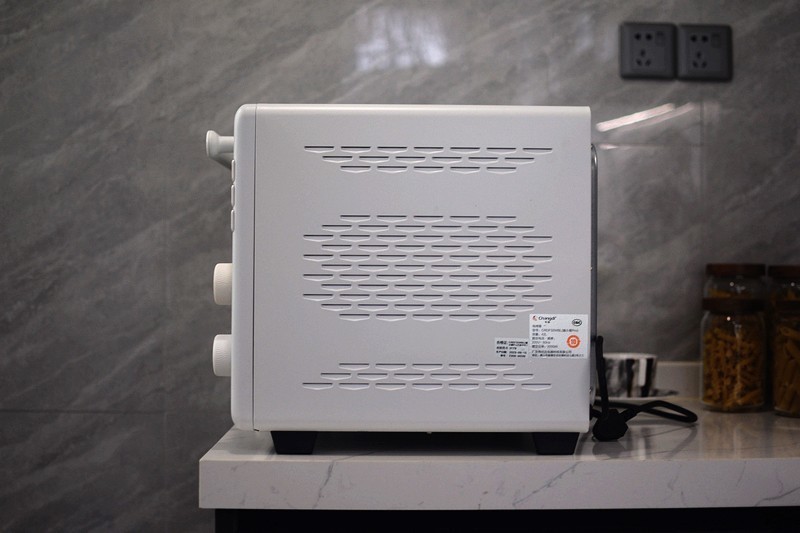 下厨更简单 提升幸福感 长帝猫小易pro烤箱