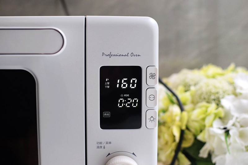 下厨更简单 提升幸福感 长帝猫小易pro烤箱