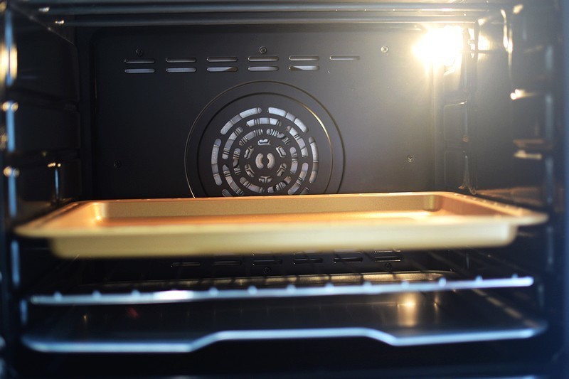 下厨更简单 提升幸福感 长帝猫小易pro烤箱