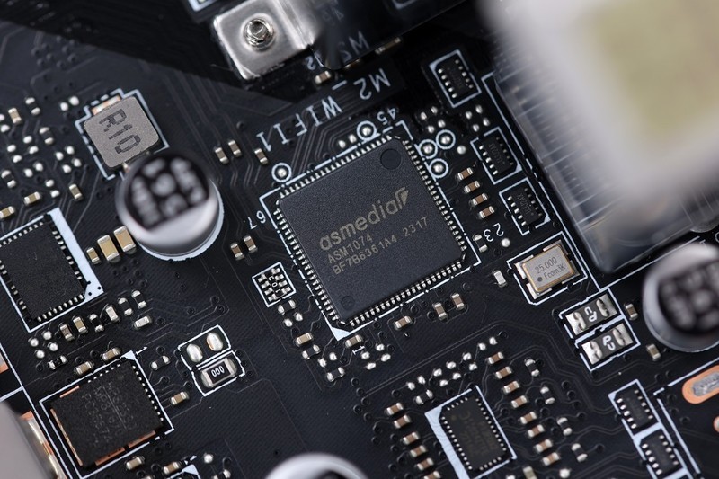 地表最强集显amd锐龙78700g搭配b650m迫击炮主板装机实测