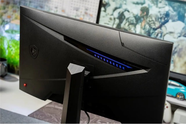 为《黑神话：悟空》入手千元电竞显示器，享受180 Hz高刷的丝滑