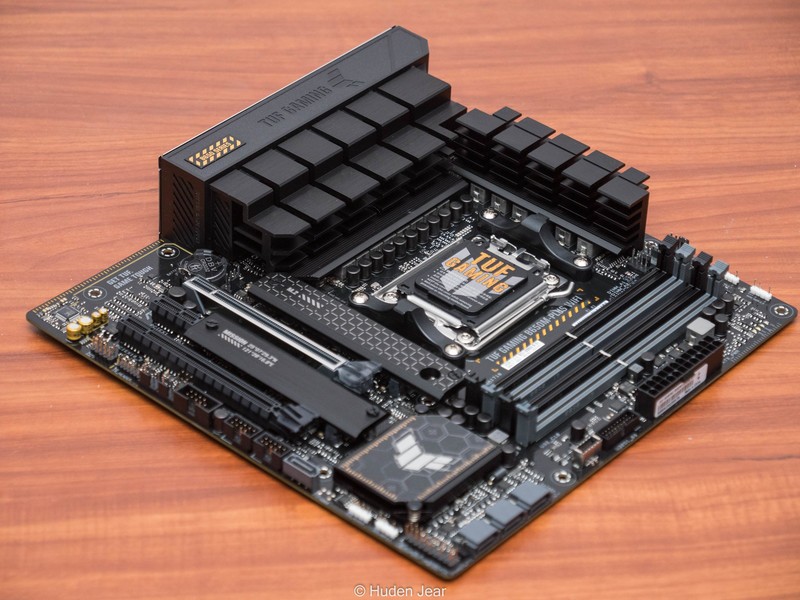 一个补丁游戏性能起飞？AMD R7 9700X的Win11 24H2补丁测试