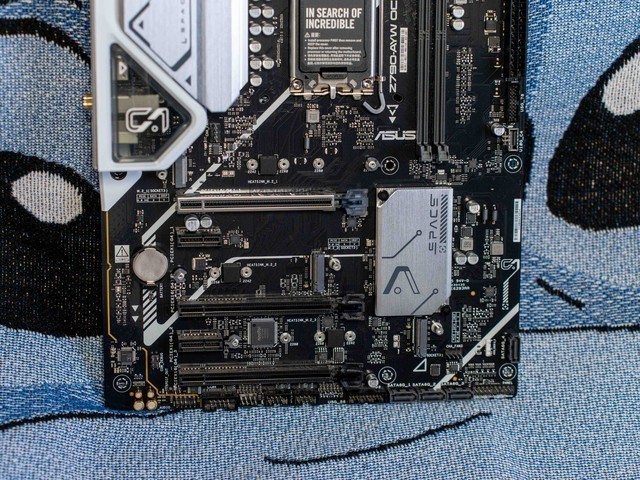 好玩的真香主板，华硕Z790 AYW OC超频教程分享