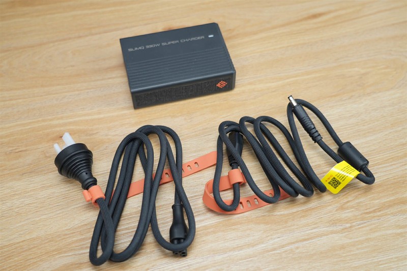 轻薄革命！SlimQ F330氮化镓充电器，解决笔记本充电器笨重难题