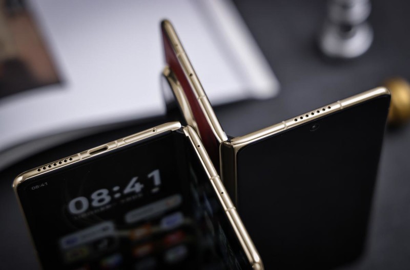 见证神舟二十号升空，华为Mate X6再度夯实全能旗舰地位