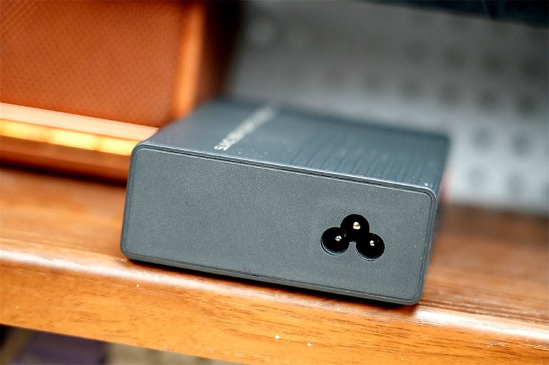 轻薄革命！SlimQ F330氮化镓充电器，解决笔记本充电器笨重难题