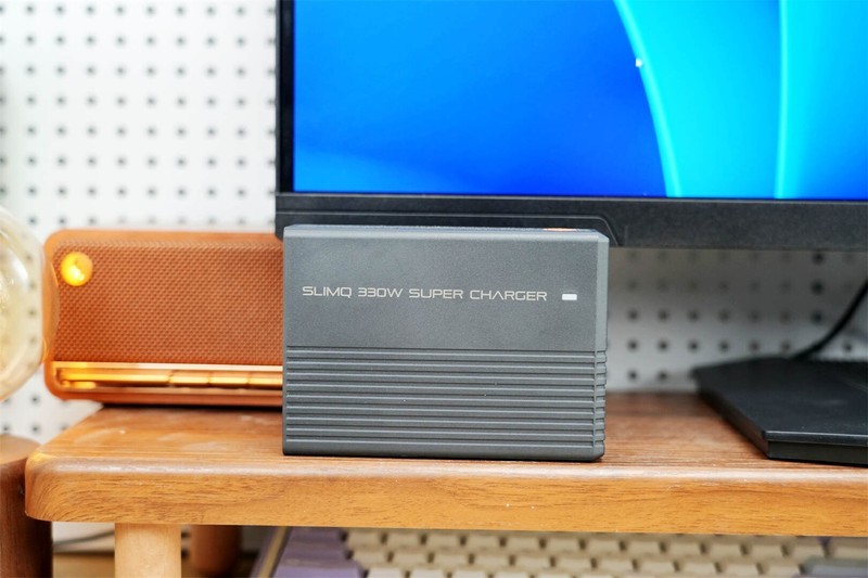 轻薄革命！SlimQ F330氮化镓充电器，解决笔记本充电器笨重难题
