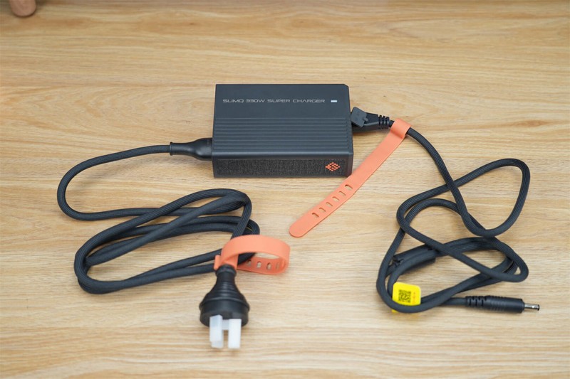 轻薄革命！SlimQ F330氮化镓充电器，解决笔记本充电器笨重难题