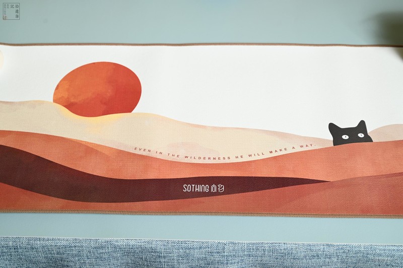 桌面暖手的好伙伴，即开即热赶走湿冷，向物发热暖桌垫上手