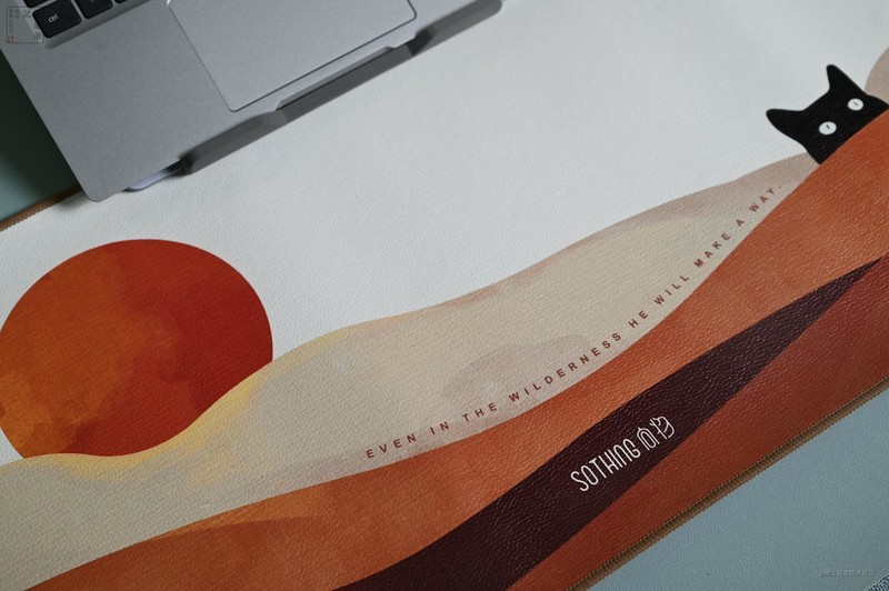 桌面暖手的好伙伴，即开即热赶走湿冷，向物发热暖桌垫上手