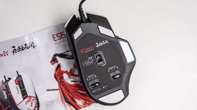 创新技术加持，专为用户而生，血手幽灵永劫无间联名键鼠套装