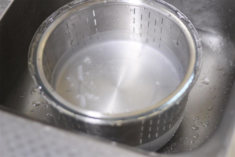 造型独特颜值高、米汤分离更Q弹，米家透明蒸汽电饭煲有何神奇？