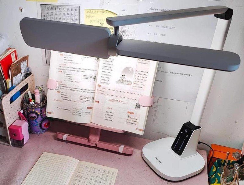什么台灯性价比高又好用？五大好评连连宝藏护眼台灯推荐