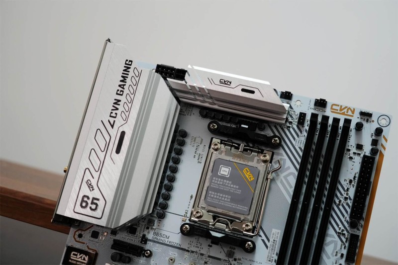 未来战舰降临！七彩虹CVN B650M GAMING FROZEN主板引领潮流