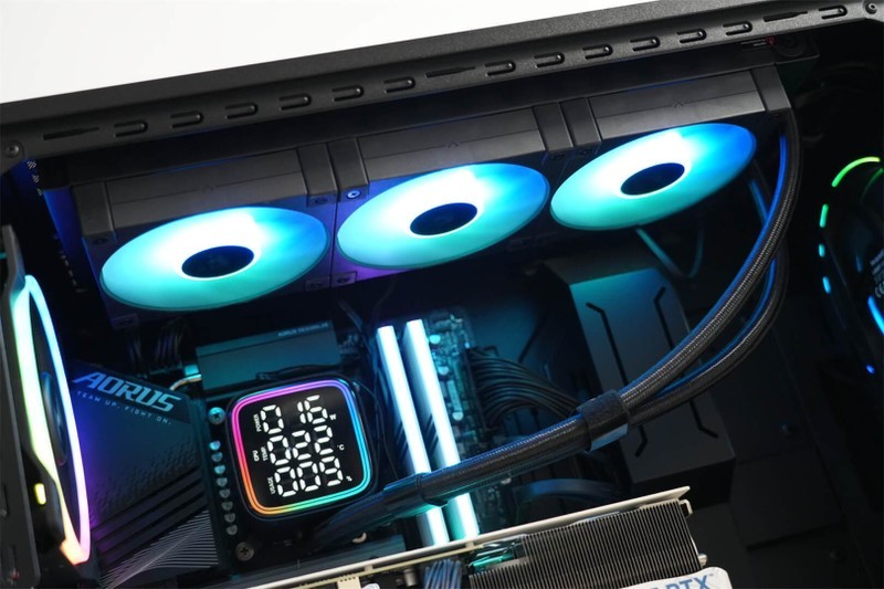 冰点来袭！九州风神冰堡垒360数显版，300W散热功耗震撼上线