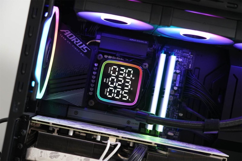 冰点来袭！九州风神冰堡垒360数显版，300W散热功耗震撼上线