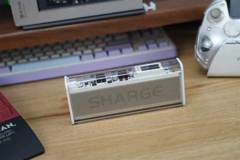 65W自充1.5小时满血！闪极银翼Pro让多设备回血快过同行3倍