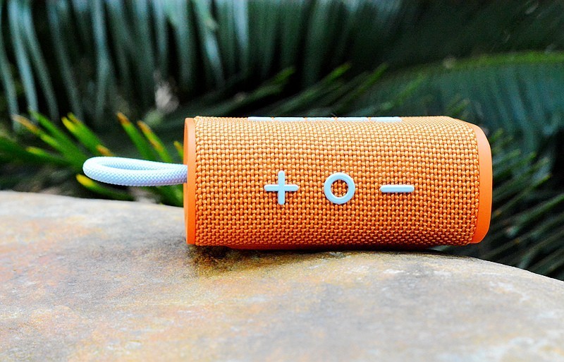 多色灵动户外娱乐潮流音乐随心而动Sanag塞那M13SPro无线蓝牙音箱上手体验