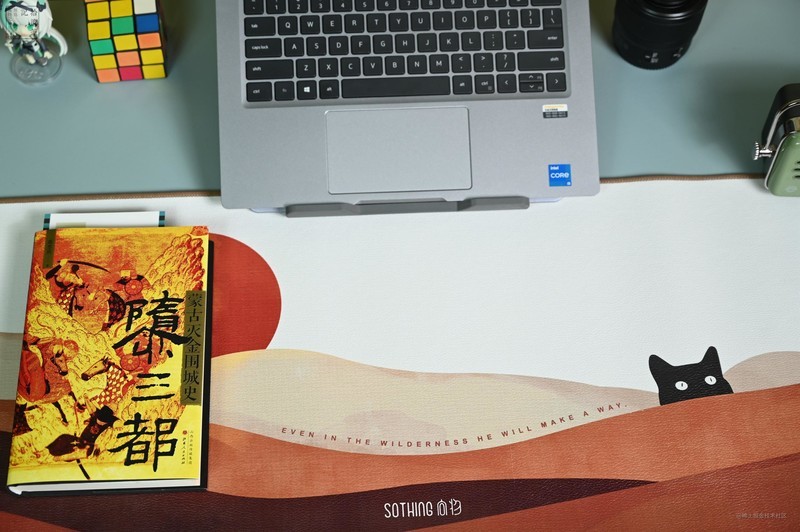 桌面暖手的好伙伴，即开即热赶走湿冷，向物发热暖桌垫上手