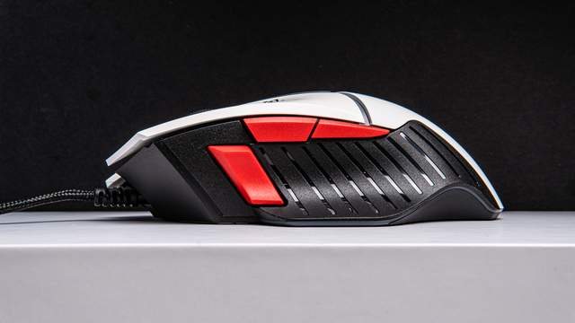 创新技术加持，专为用户而生，血手幽灵永劫无间联名键鼠套装