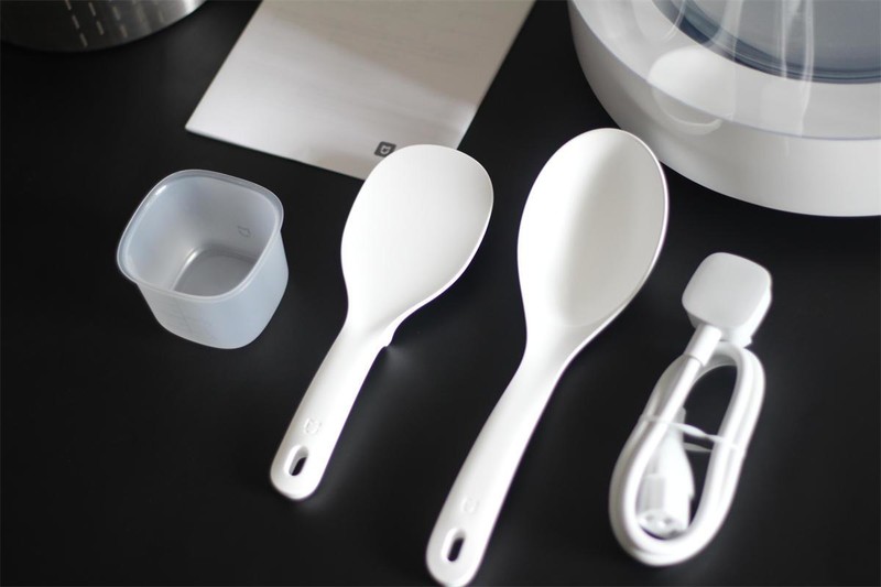 造型独特颜值高、米汤分离更Q弹，米家透明蒸汽电饭煲有何神奇？