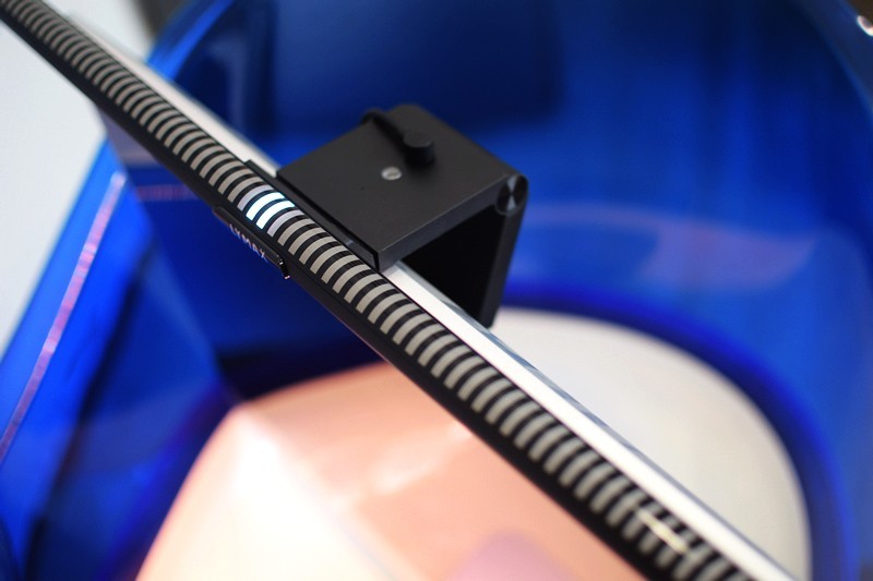 不用再担心看电脑伤眼睛了，LYMAX徕美视防蓝光拾音屏幕灯（直屏版）实测