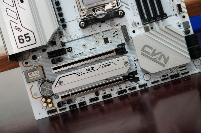 未来战舰降临！七彩虹CVN B650M GAMING FROZEN主板引领潮流