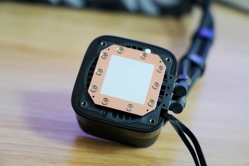 冰点来袭！九州风神冰堡垒360数显版，300W散热功耗震撼上线