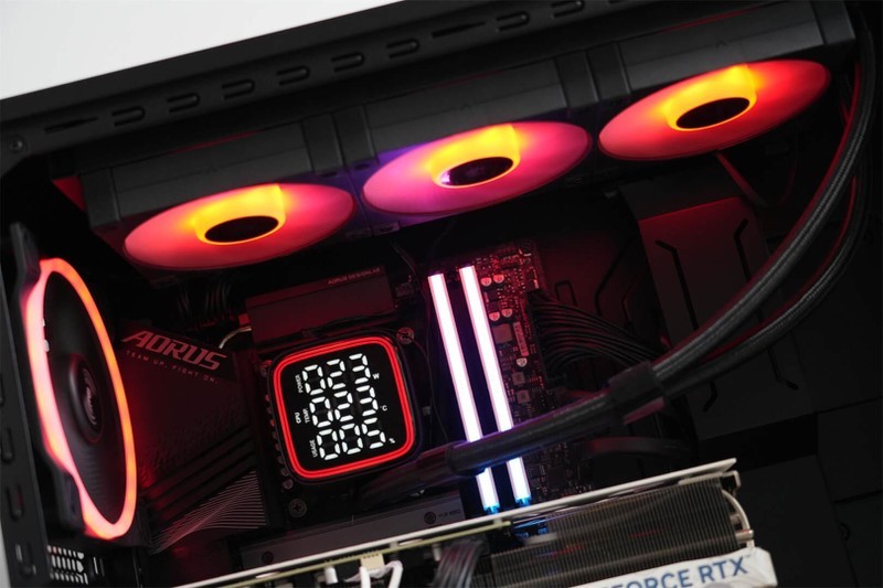 冰点来袭！九州风神冰堡垒360数显版，300W散热功耗震撼上线