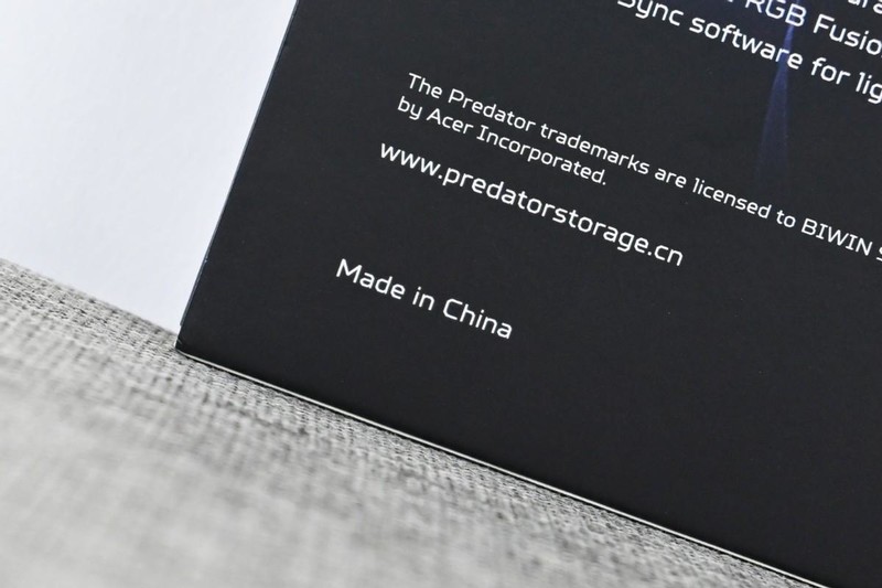 宏碁掠夺者Hermes冰刃DDR5 6400 32G内存开箱试玩：稳超7400MHz过测