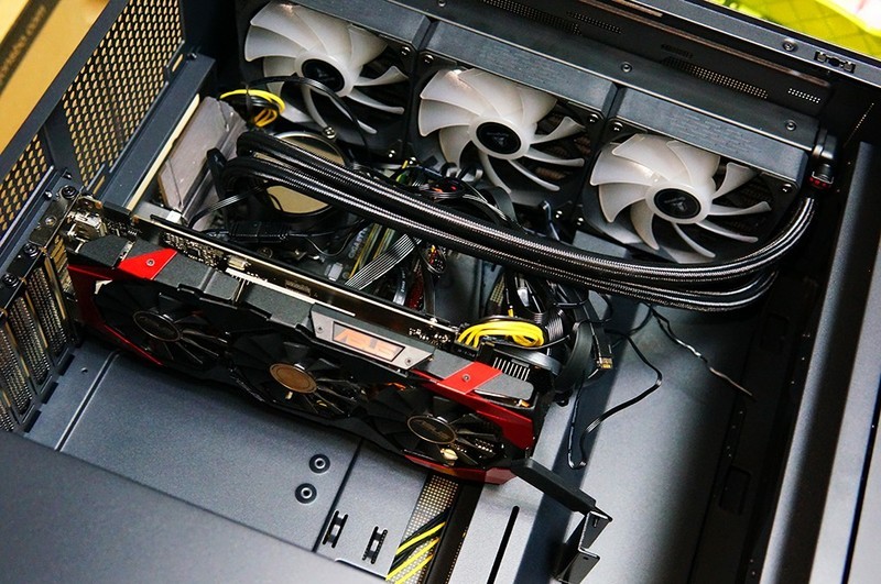 安静无声，温度全面压制！鑫谷昆仑御风机箱冰霜360水冷装机体验