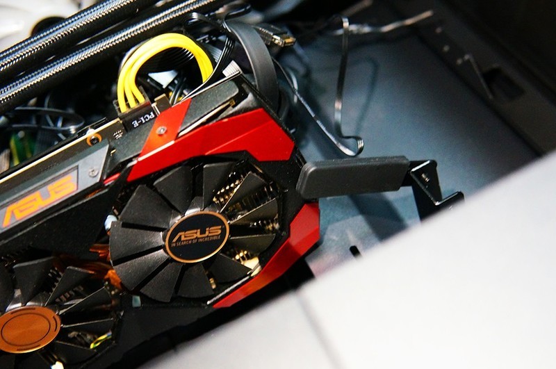 安静无声，温度全面压制！鑫谷昆仑御风机箱冰霜360水冷装机体验