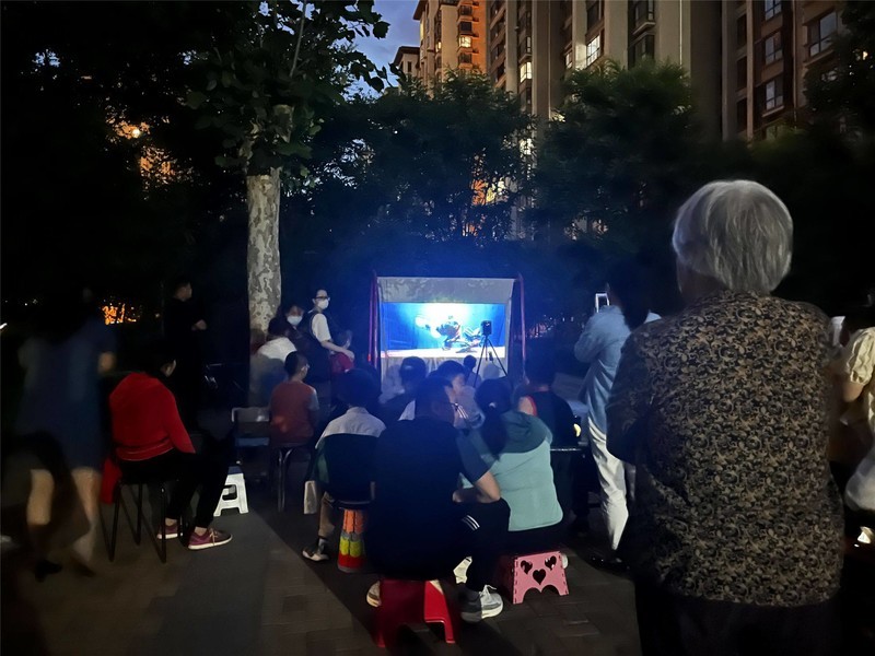 小区电影活动首次使用酷开智能投影X5，效果惊艳！
