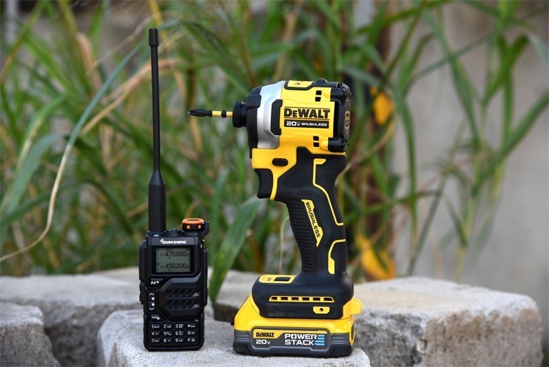 泉盛UV-K5对讲机---开箱篇