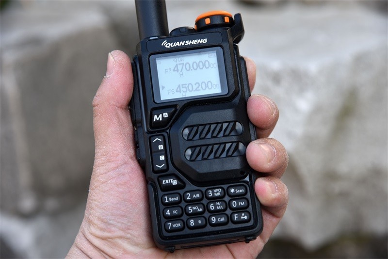 泉盛UV-K5对讲机---开箱篇