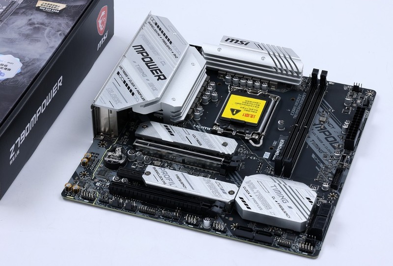 橙白小清新，不用花钱改色！乔思伯Z20搭配14600K+4070Ti Super装机