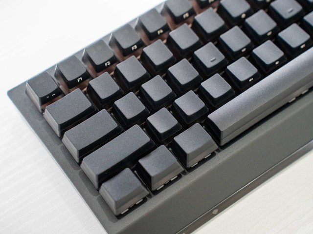 可玩性拉满的全能小键盘，雷蛇黑寡妇蜘蛛V4迷你无线版晒单