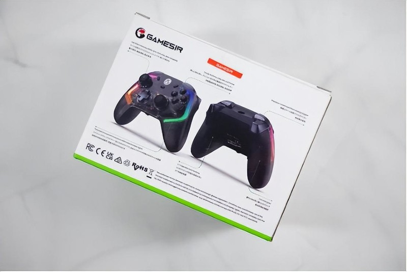 手感优秀，灯光效果出色，支持XBOX，盖世小鸡影舞者游戏手柄体验