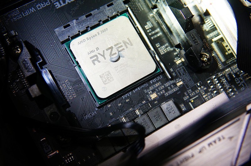 安静无声，温度全面压制！鑫谷昆仑御风机箱冰霜360水冷装机体验