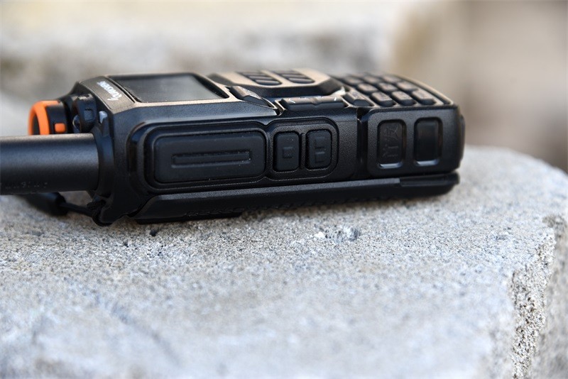 泉盛UV-K5对讲机---开箱篇