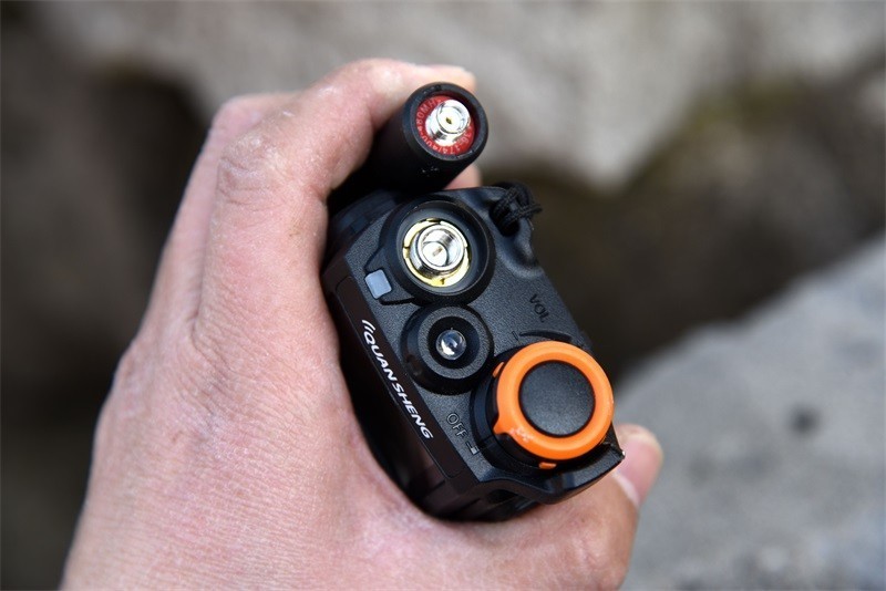 泉盛UV-K5对讲机---开箱篇