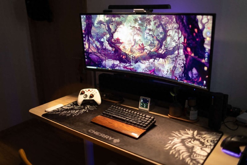 价廉物美，做工优秀，操控简单，VFZ曲面屏挂灯开箱