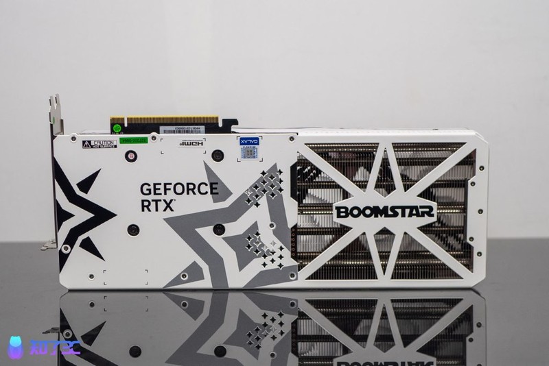 影驰 RTX4070 SUPER星曜OC首发评测：AIGC+游戏的双重利刃！