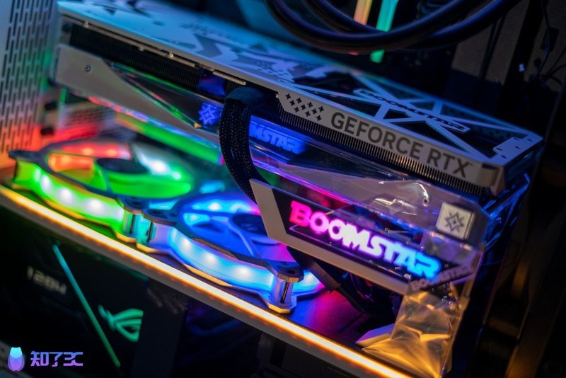 影驰 RTX4070 SUPER星曜OC首发评测：AIGC+游戏的双重利刃！