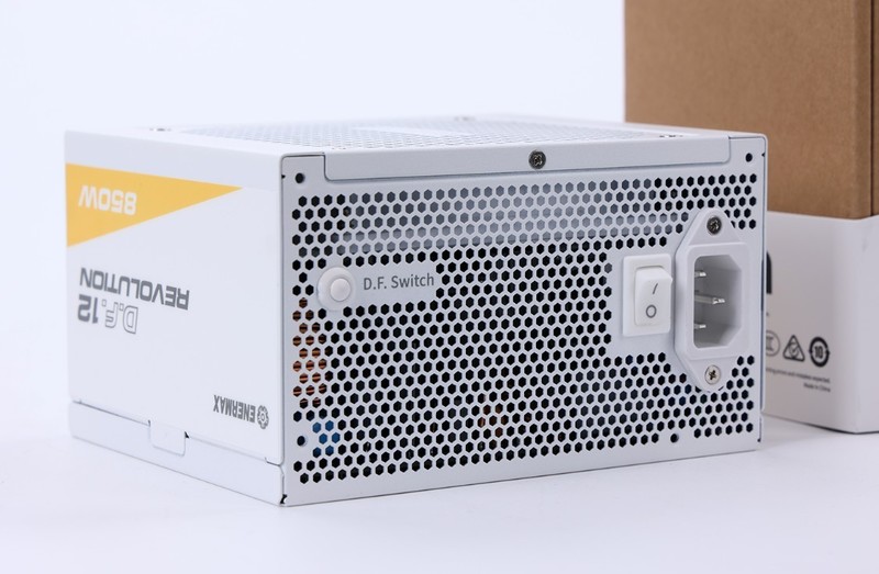 橙白小清新，不用花钱改色！乔思伯Z20搭配14600K+4070Ti Super装机