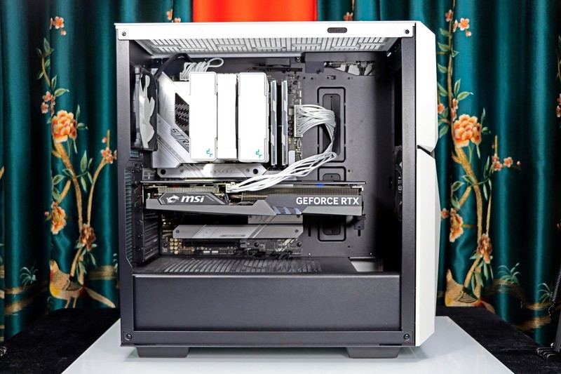 怒超 DDR5 7600！宏碁掠夺者 Hermes DDR5 6800 16g*2 CL32