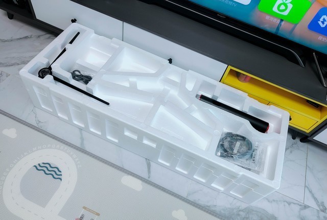 工作轻松三联屏，联合创新49吋显示器深度体验：5K分辨率+120Hz