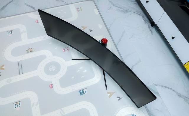 工作轻松三联屏，联合创新49吋显示器深度体验：5K分辨率+120Hz