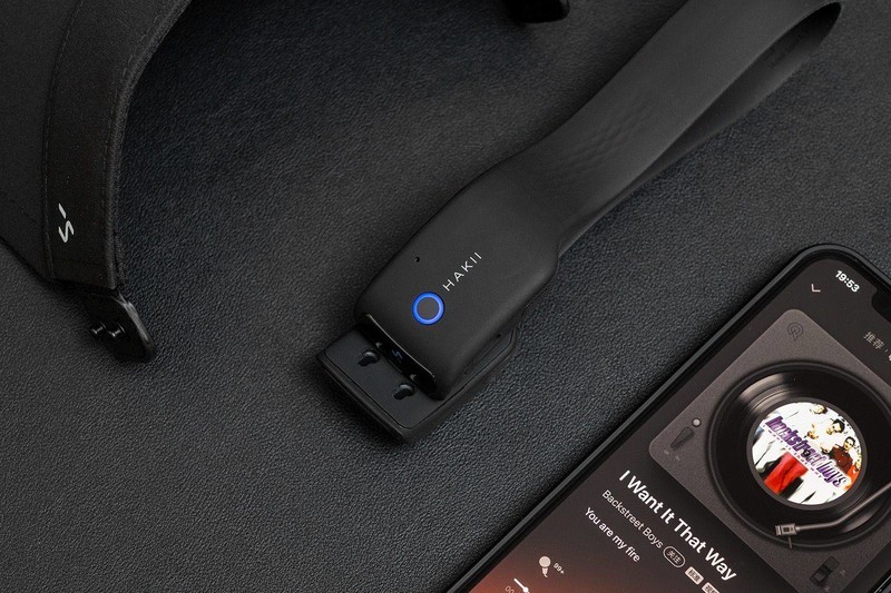 设计师脑洞真大，把蓝牙耳机做成遮阳帽，户外运动能听音乐又防晒